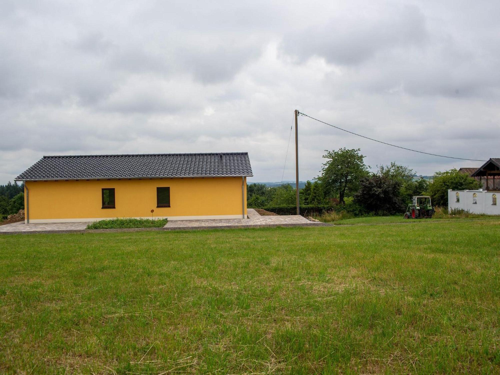 Tranquil Holiday Home In Filz In The Eifel With Garden Exterior foto